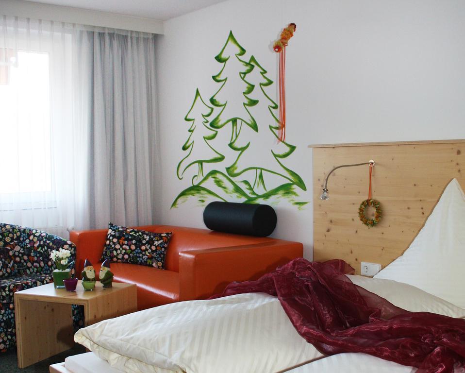 Hotel Hochwald バート・リーベンツェル 部屋 写真